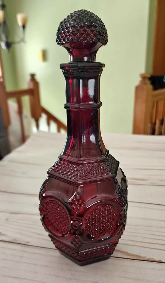 Avon Ruby Red Wine Decanter. Like New