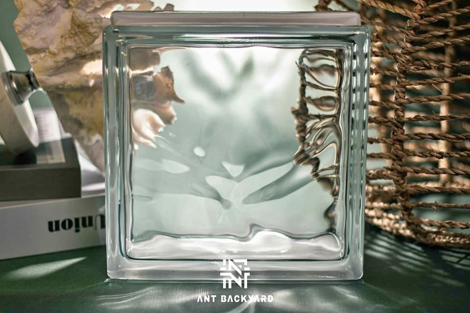 Morden glass block 13000019