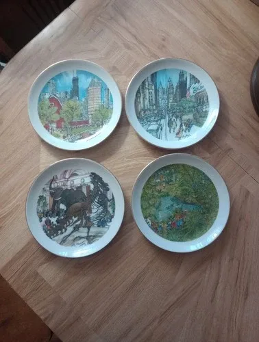 Four vintage Chicago landmark plates