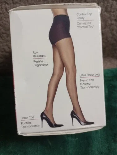 L’eggs Silken Mist Tights Q+ Black Mist image indicator(4)
