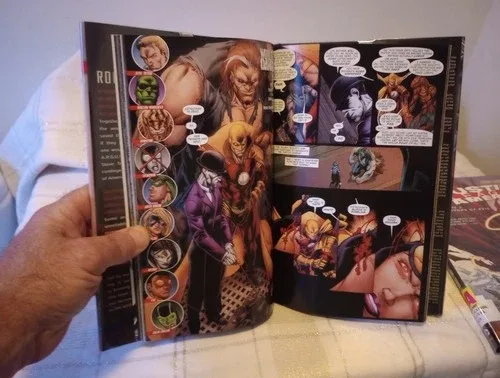 Justice League Of America VOL 1 & 2 First Editions image indicator(10)