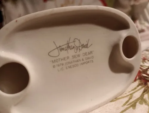 1979 Precious Moments MOTHER SEW DEAR E-3106 image indicator(8)