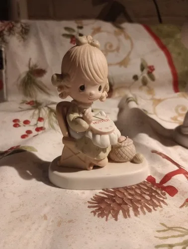 1979 Precious Moments MOTHER SEW DEAR E-3106 image indicator(9)