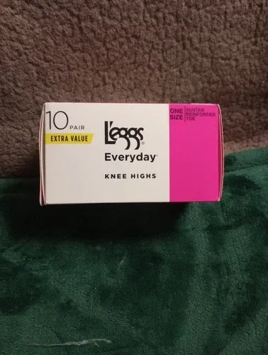 L'eggs Knee Highs SUNTAN Sheer Toe 10 Pair NEW image indicator(5)