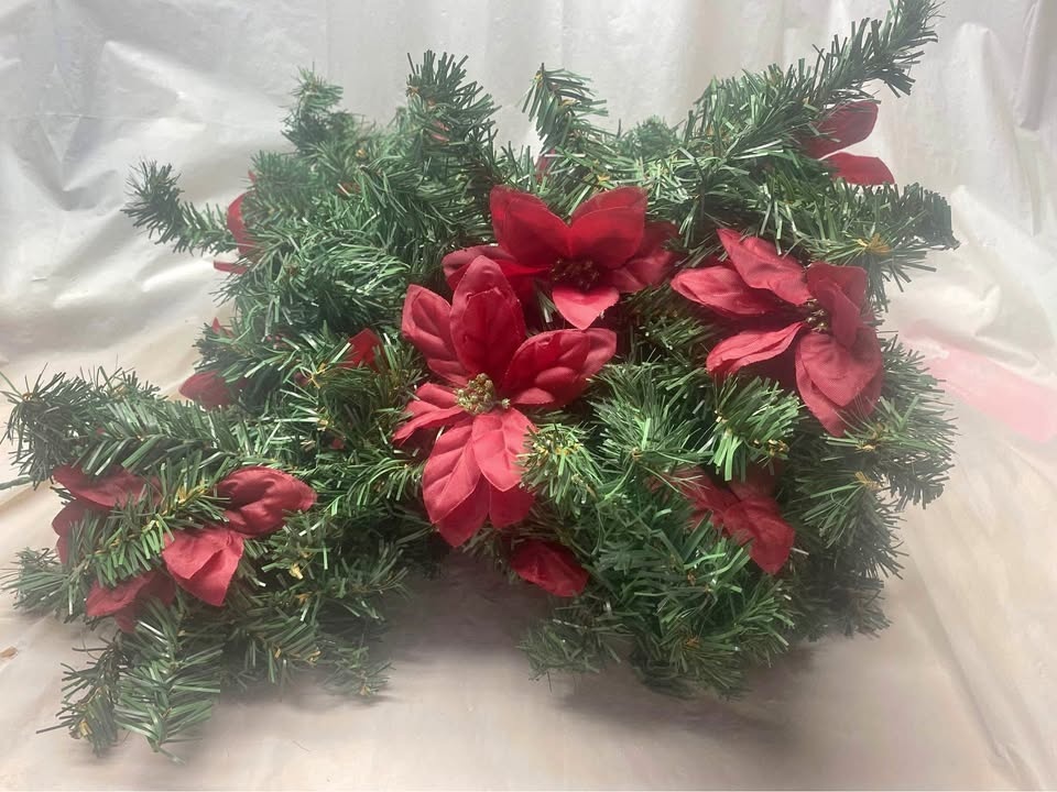 9 ft. Poinsettia Garlands