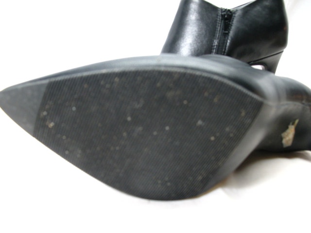 Size 7 Women's Black Ankle Boots - photo 3