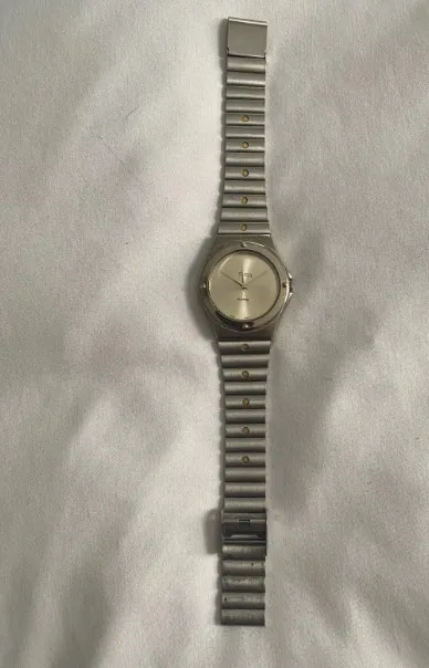 Women's Stainless Steel Silver Tone Quartz Watch image indicator(2)