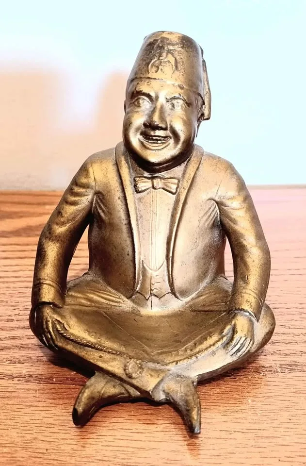 Antique Shriner Masonic Freemason Statue image indicator(3)