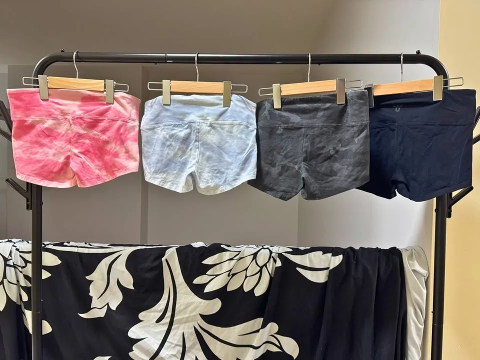 Aritzia Leggings, Shorts, And Skirts image indicator(5)