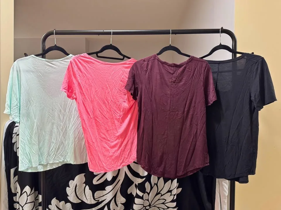 Aritzia T-Shirts image indicator(4)