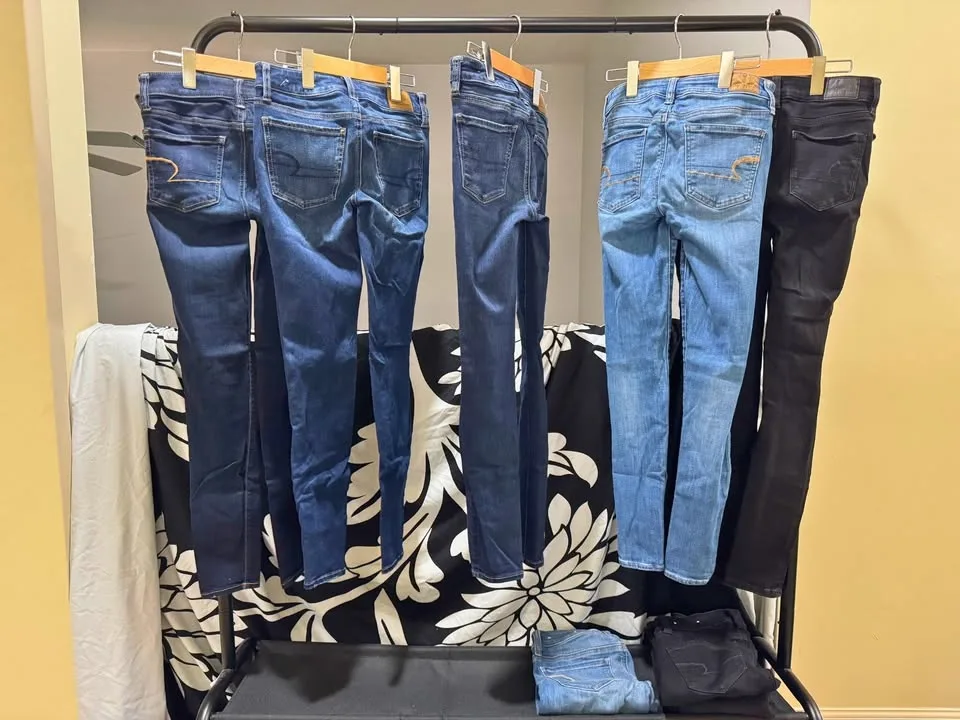 American Eagle Pants And Shorts image indicator(4)