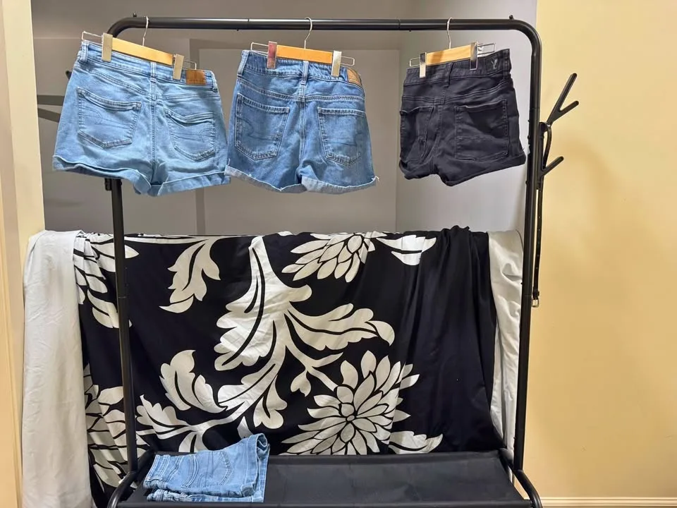 American Eagle Pants And Shorts image indicator(6)