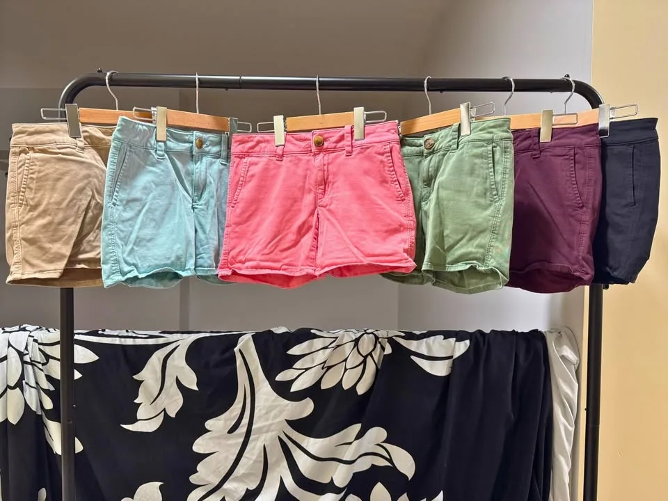 American Eagle Pants And Shorts image indicator(9)