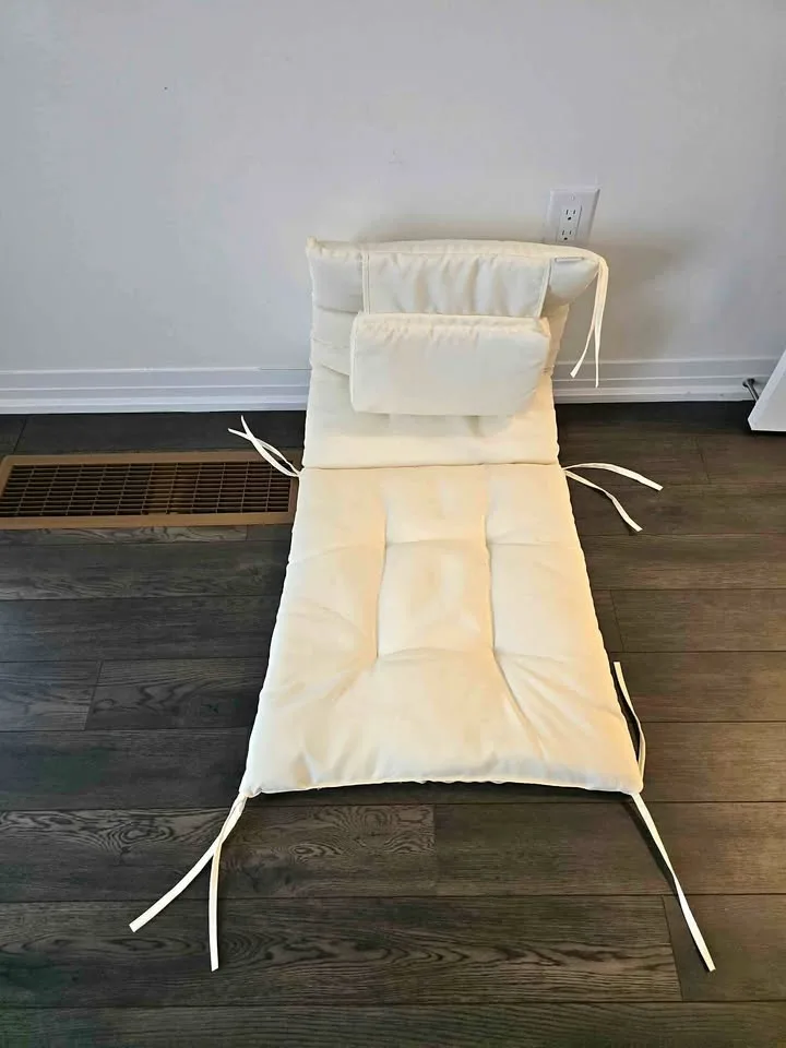 Outsunny swing pillow bed