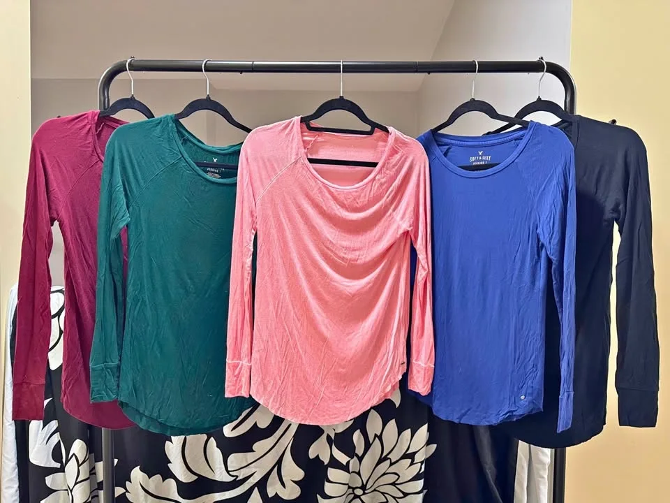 American Eagle Long Sleeve Tops