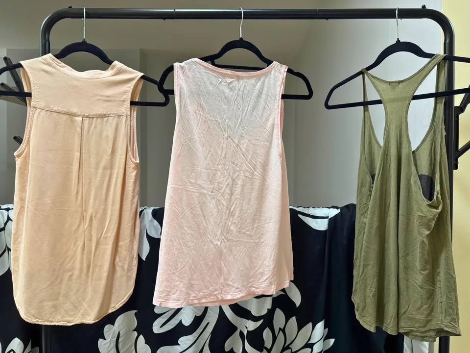 Aritzia Tank Tops image indicator(7)