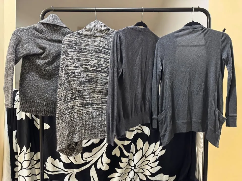 Aritzia Cardigans image indicator(2)