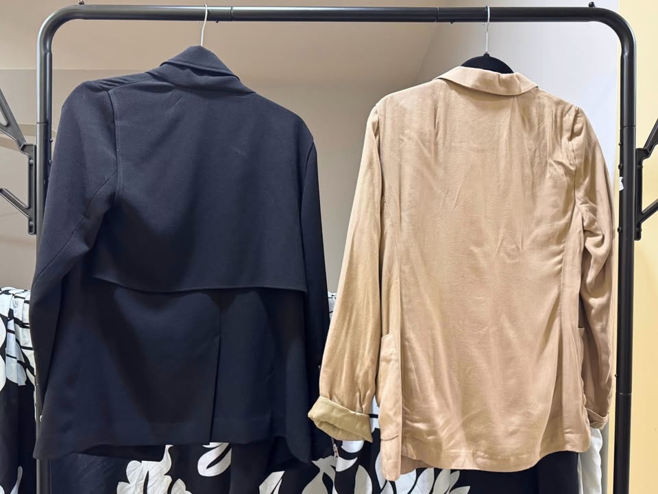 Aritzia Blazers And Jackets - photo 2