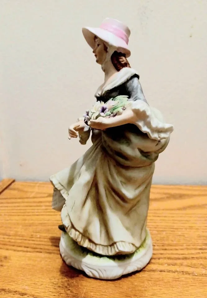 Hand Painted Porcelain Lefton China Elaine & Norman image indicator(7)