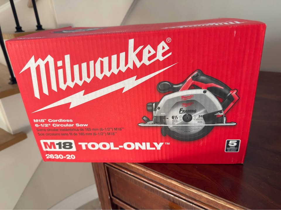 Milwaukee 6-1/2" Cordless Circular Saw (Tool-Only) - photo 2