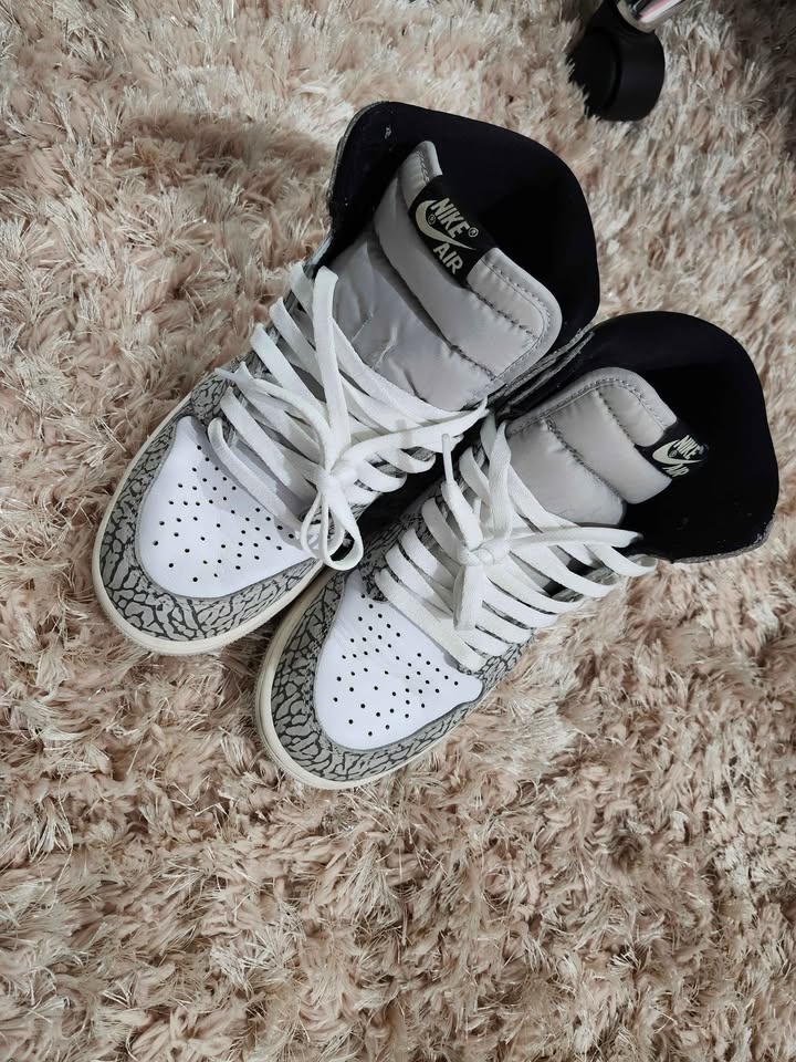 NIKE AIR JORDAN 1s (for Boys) #7.0 - photo 4