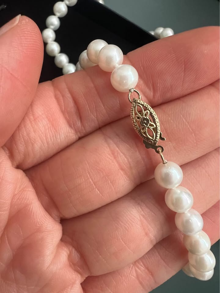 BEAUTIFUL Pearl Necklace 16inch - NEVER WORN - photo 2