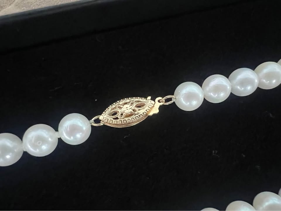BEAUTIFUL Pearl Necklace 16inch - NEVER WORN - photo 3