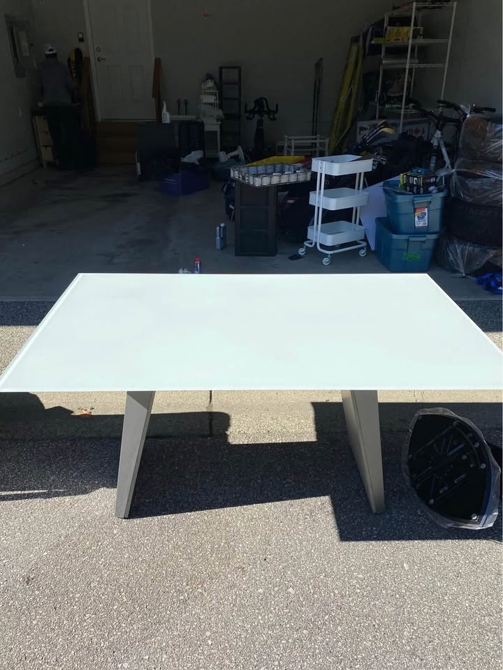 Modern minimalistic dining table - photo 2