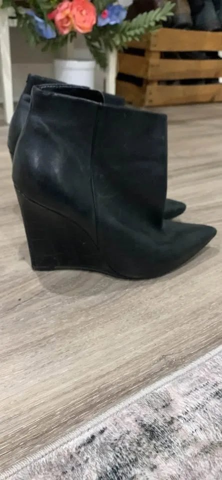 Leather black heel boots Kurt Geiger