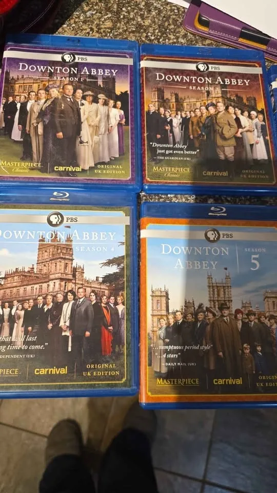 Downton Abbey complete series Blu-ray seasons 1 to 4 image indicator(2)