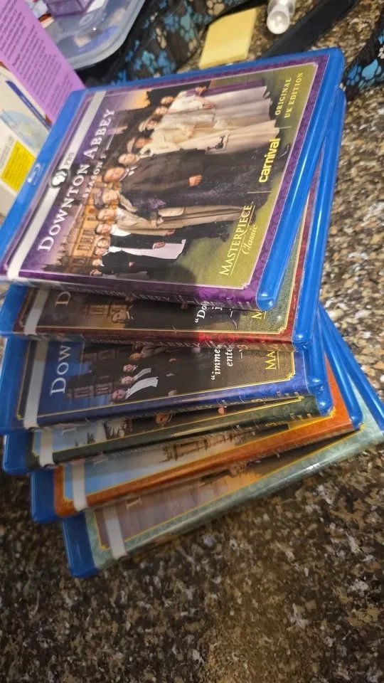 Downton Abbey complete series Blu-ray seasons 1 to 4 image indicator(7)