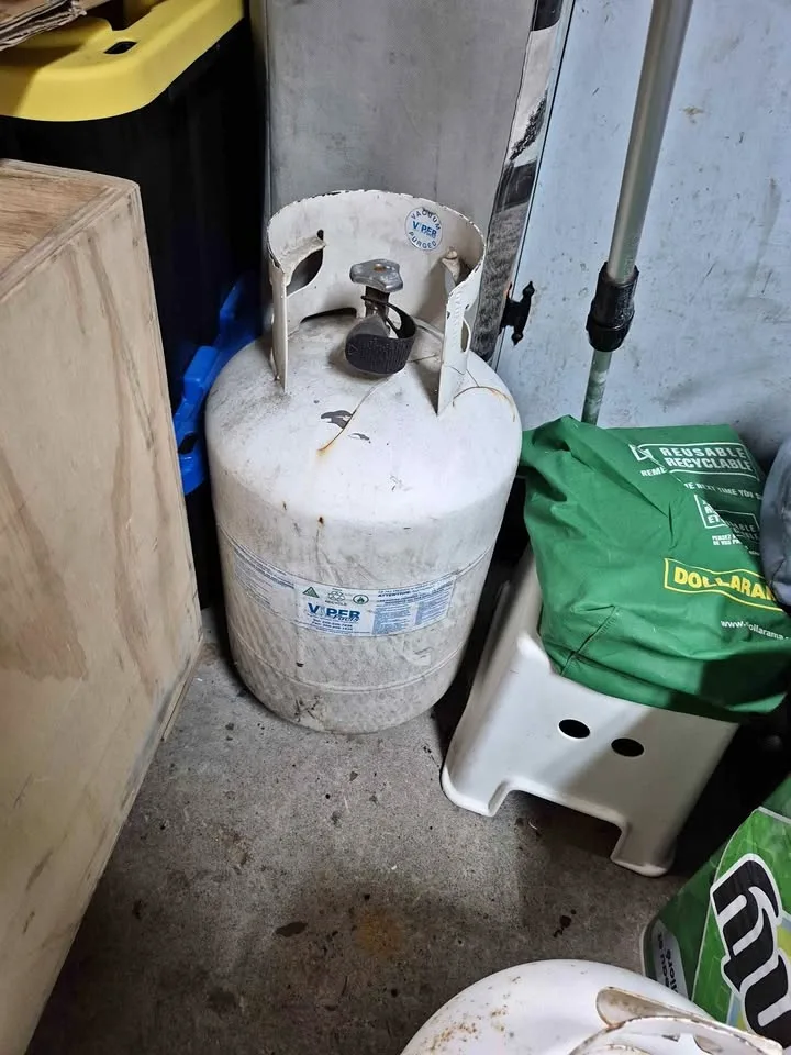 Propane tank