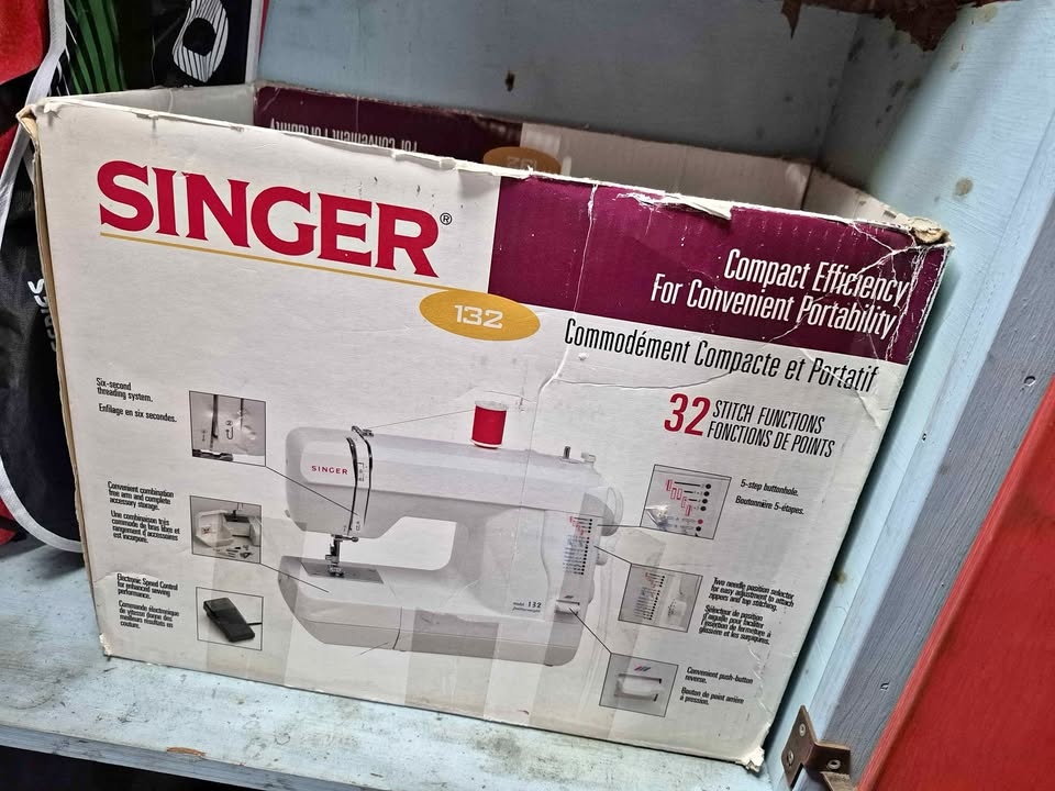 Singer Sewing Machine