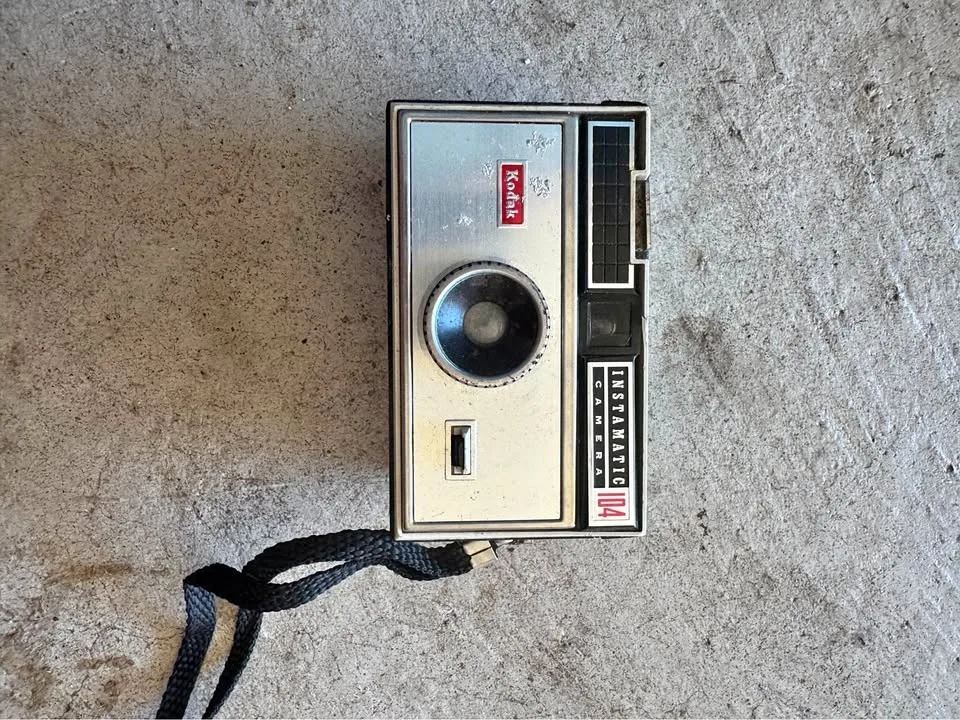 Kodak Instamatic 104 Camera (with case)