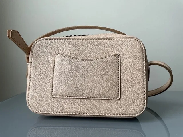 Banana Republic Bag image indicator(2)