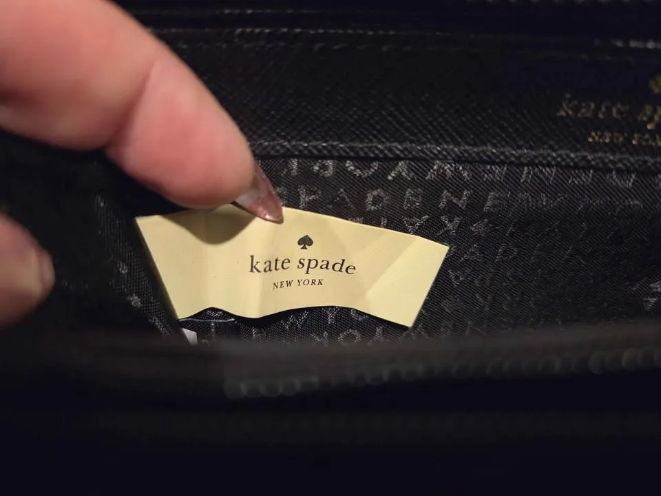 Kate Spade Wallet image indicator(4)