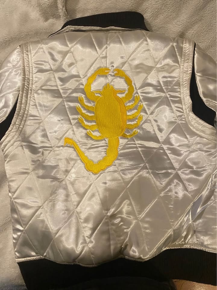 Silver Quilted Scorpion Bomber Jacket (Size M) - photo 2