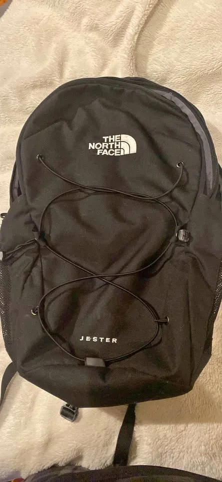 North Face Jester Backpack — Excellent Condition