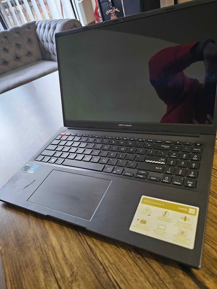 ASUS VivoBook S 15 OLED – i5 / 16GB / 512GB – Great Condition - photo 2