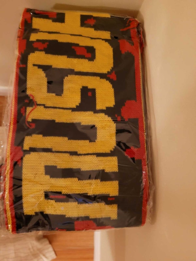 25 Brand New Colorful Knit Scarves - photo 4