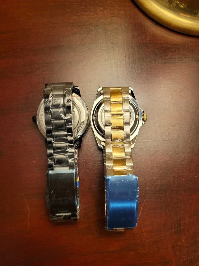 Two Brand New Automatic Men's Watch image indicator(5)