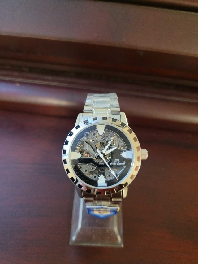 Brand New Silver Automatic Men's Watch