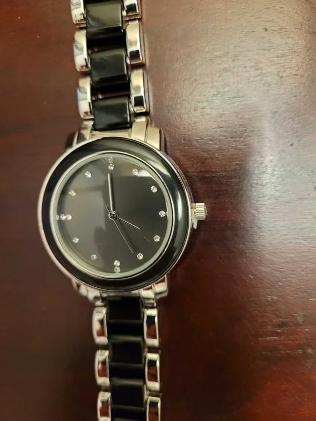 Brand New Unbranded Stylish Silver and Black Women's Watch image indicator(4)