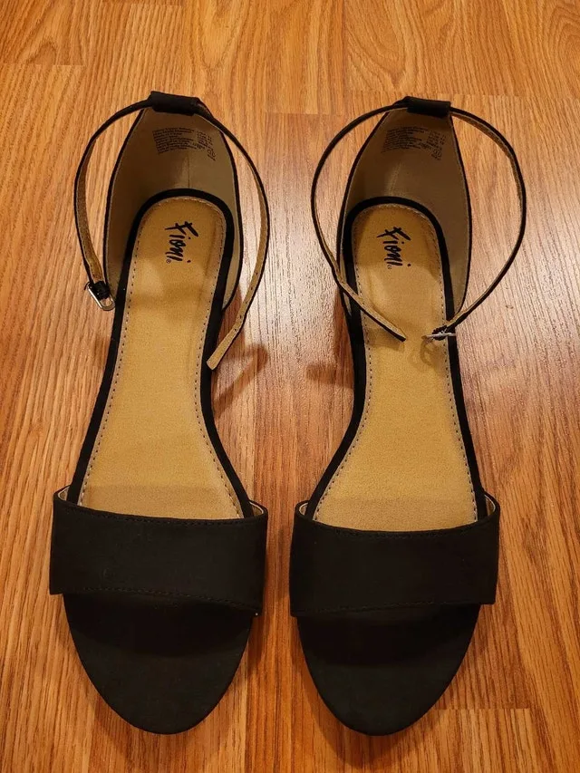 FIONI Black Women's US 11 Flats Sandals No Box image indicator(2)