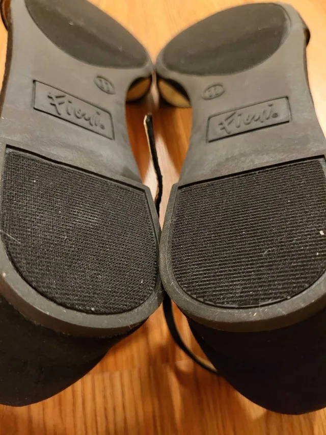 FIONI Black Women's US 11 Flats Sandals No Box image indicator(6)