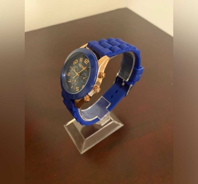 Women's Navy Blue fashion watch - photo 2