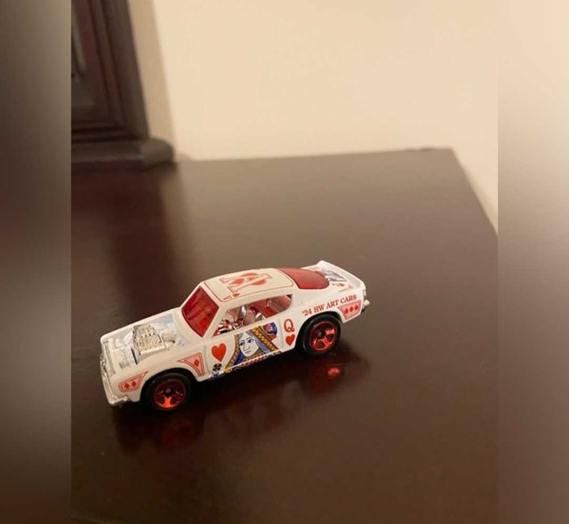 White 1969 Mattel Plymouth Barracuda Hot Wheels - photo 5