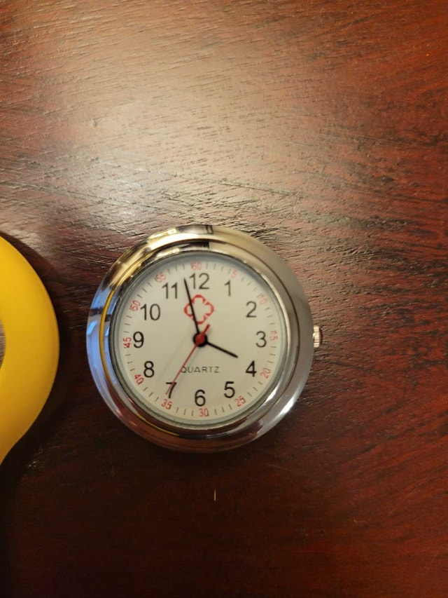 New Yellow Medical Nurse Attachable Scrub Watch - photo 3