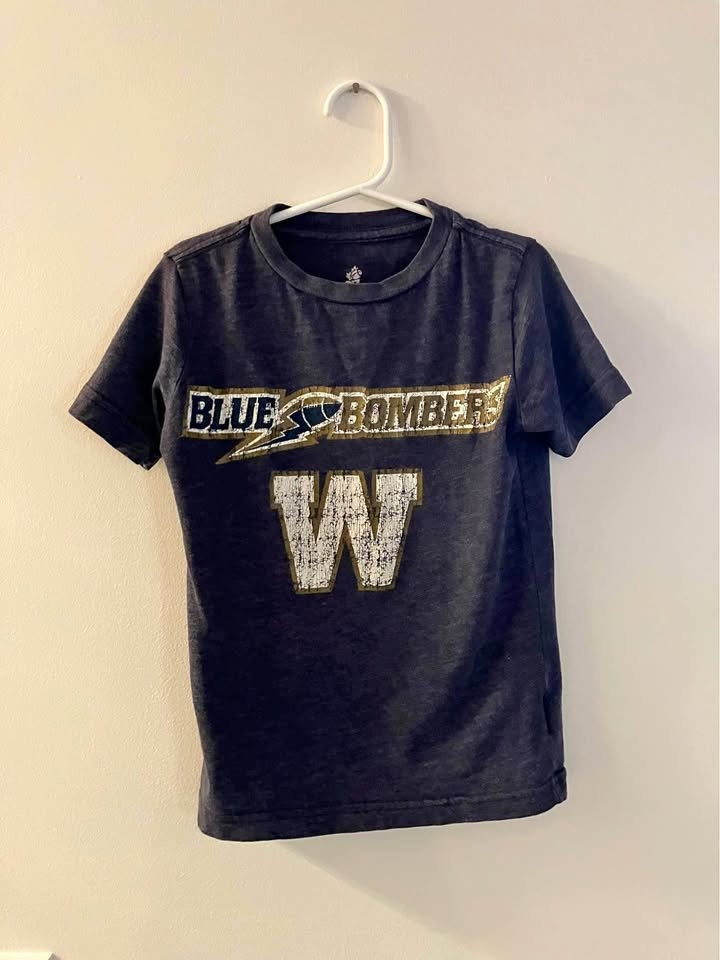 Kids Winnipeg blue bomber t shirt size xs