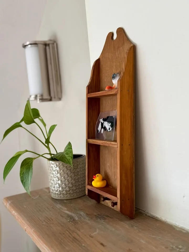 Vintage Wooden 3-Tier Wall Shelf with Key Pegs image indicator(2)